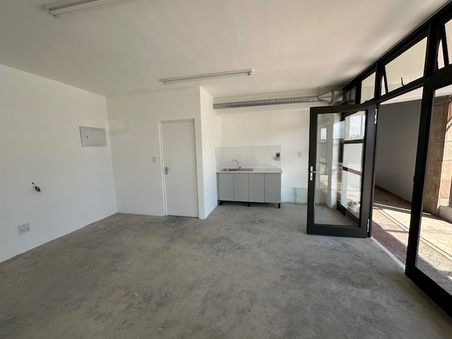 To Let commercial Property for Rent in Maitland Western Cape